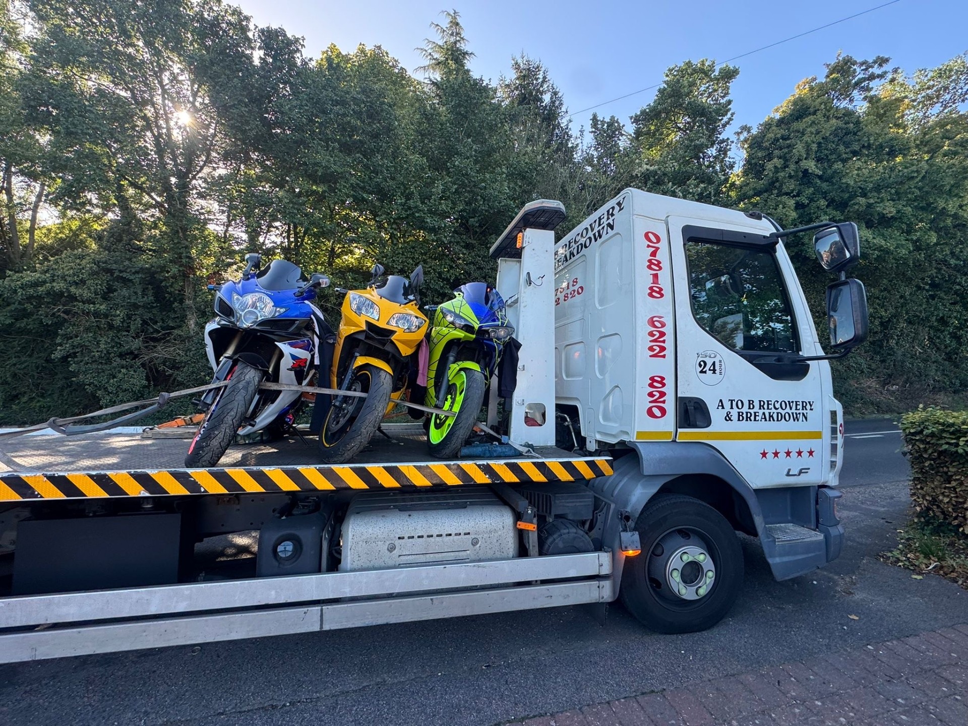 A To B Recovery & Breakdown - 24/7 Vehicle Recovery Service UK